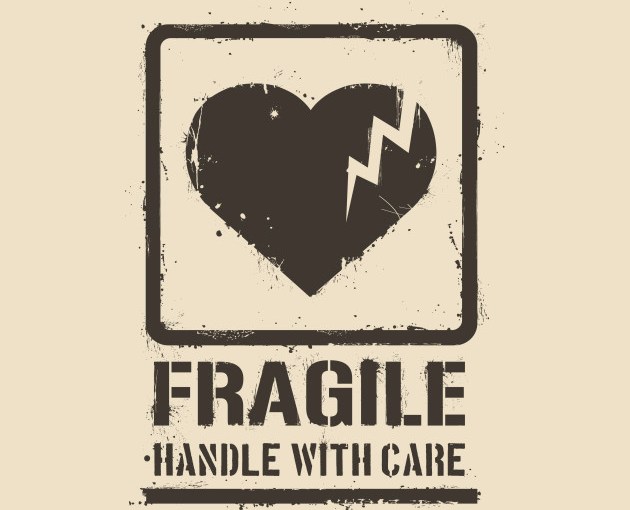Fragile|Handle with CARE.